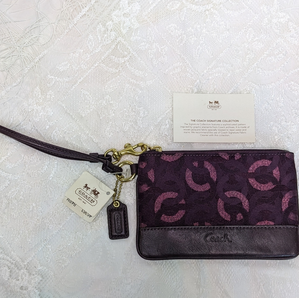 COACH Plum Jacquard Wristlet With Shimmer Chainlink Cs, Leather Trim, Zip Top - Picture 3 of 8